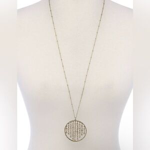Circle pendant necklace women’s